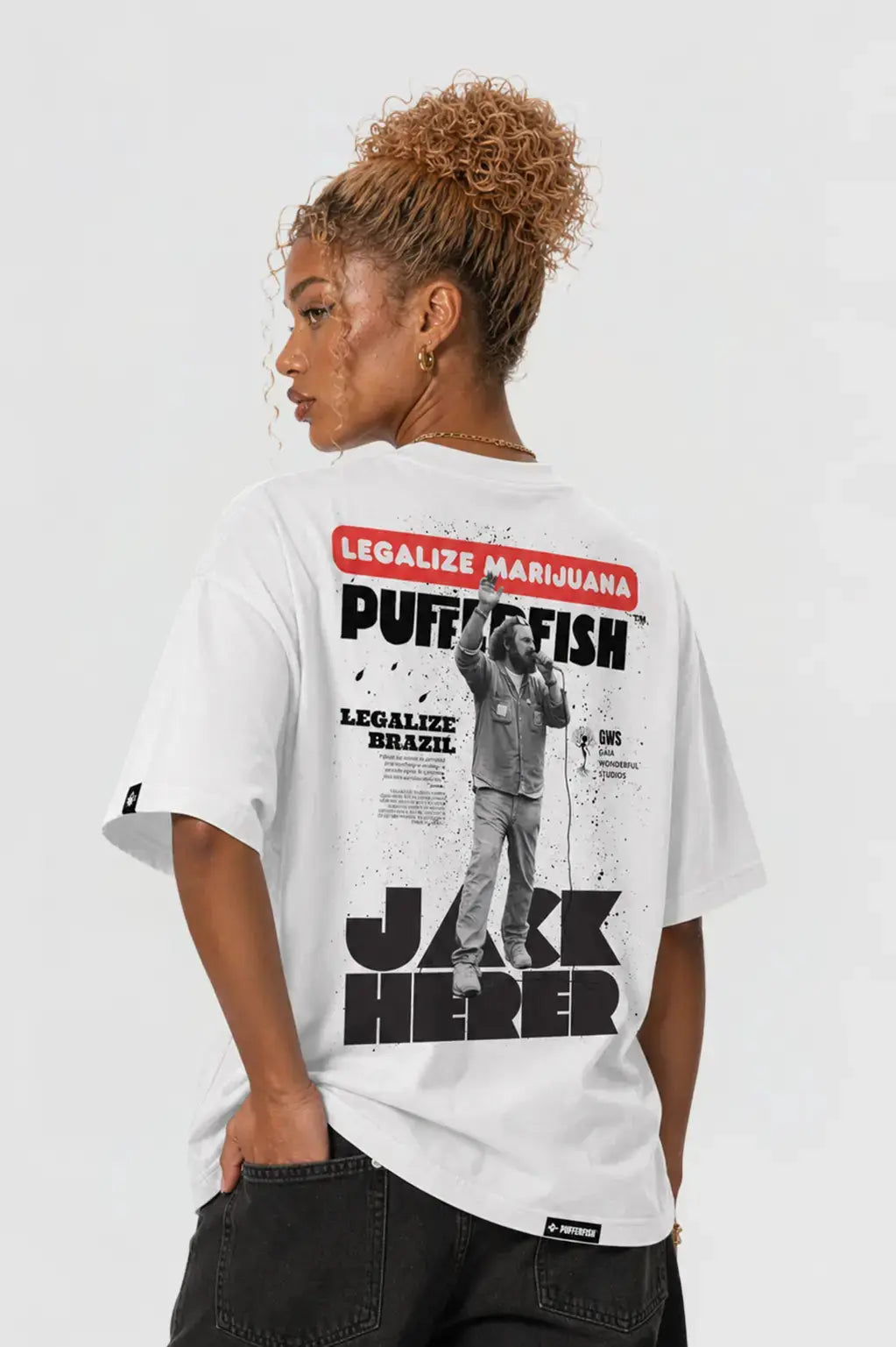Camiseta 420 Pôster — Jack Hero, vista das costas com o cartaz inteiro