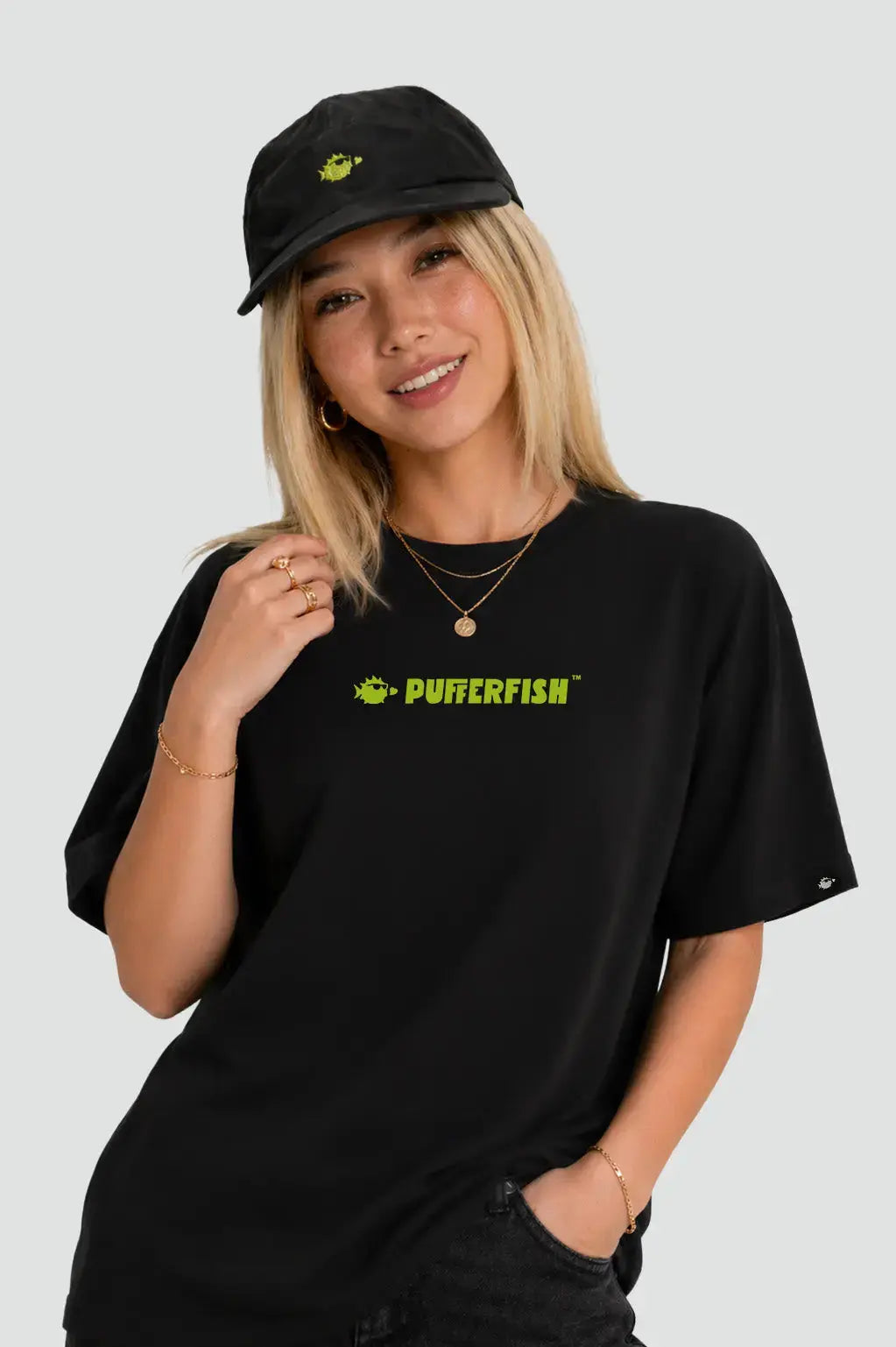 Camiseta Básica Praia — Basics Preta, look completo