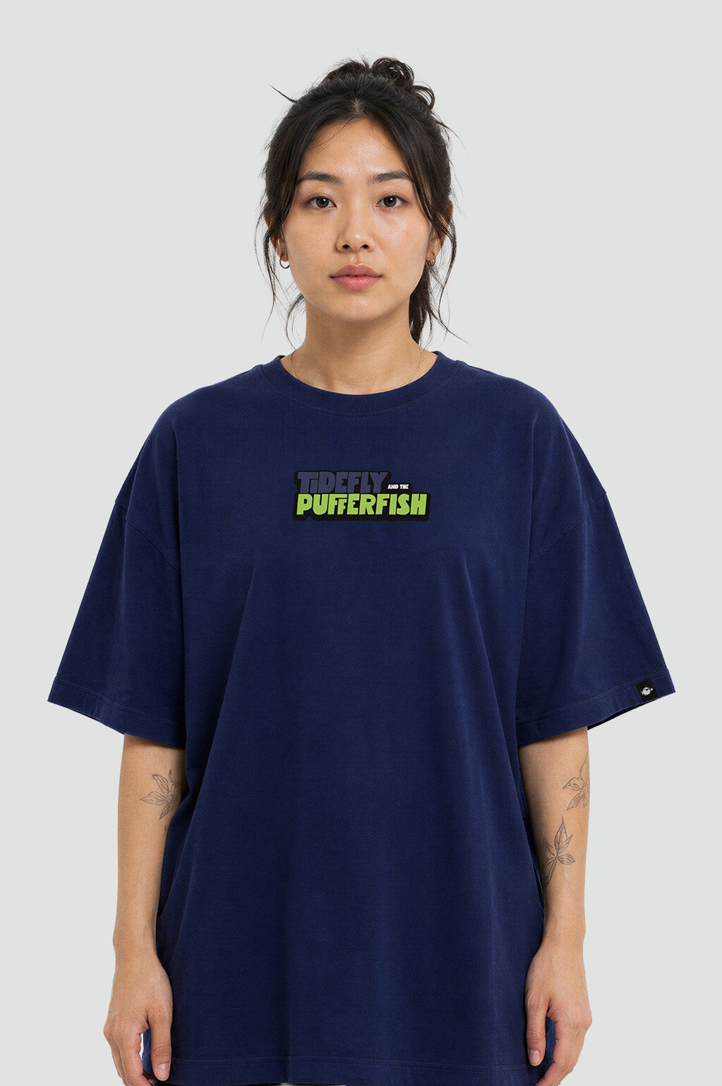 Camiseta Pufferfish Dance Oracles vista completa azul marinho