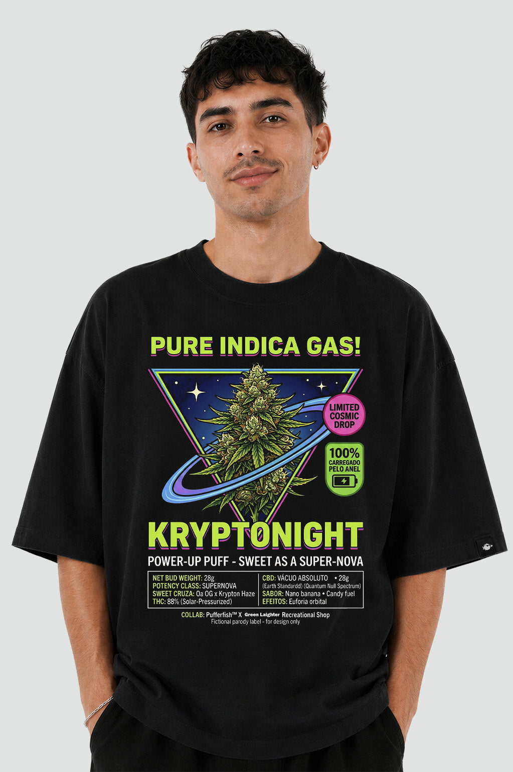 Camiseta Pufferfish Kryptonight Kush estampa frontal streetwear
