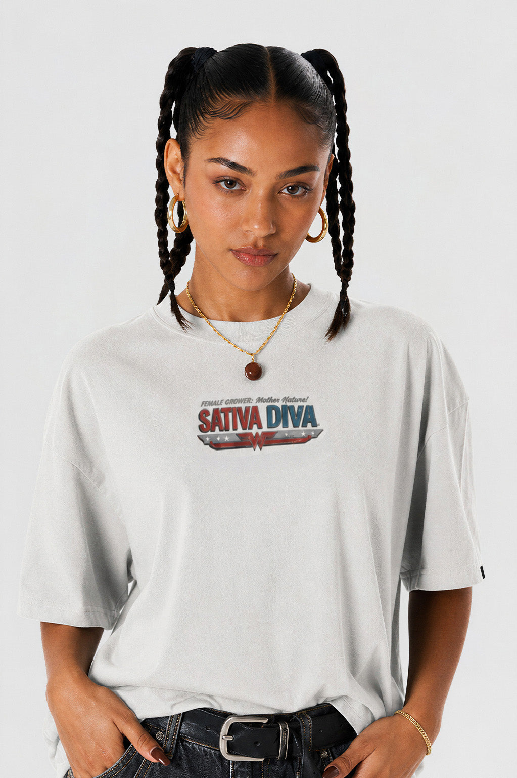 Camiseta Pufferfish Sativa Diva Cultivo detalhe da estampa