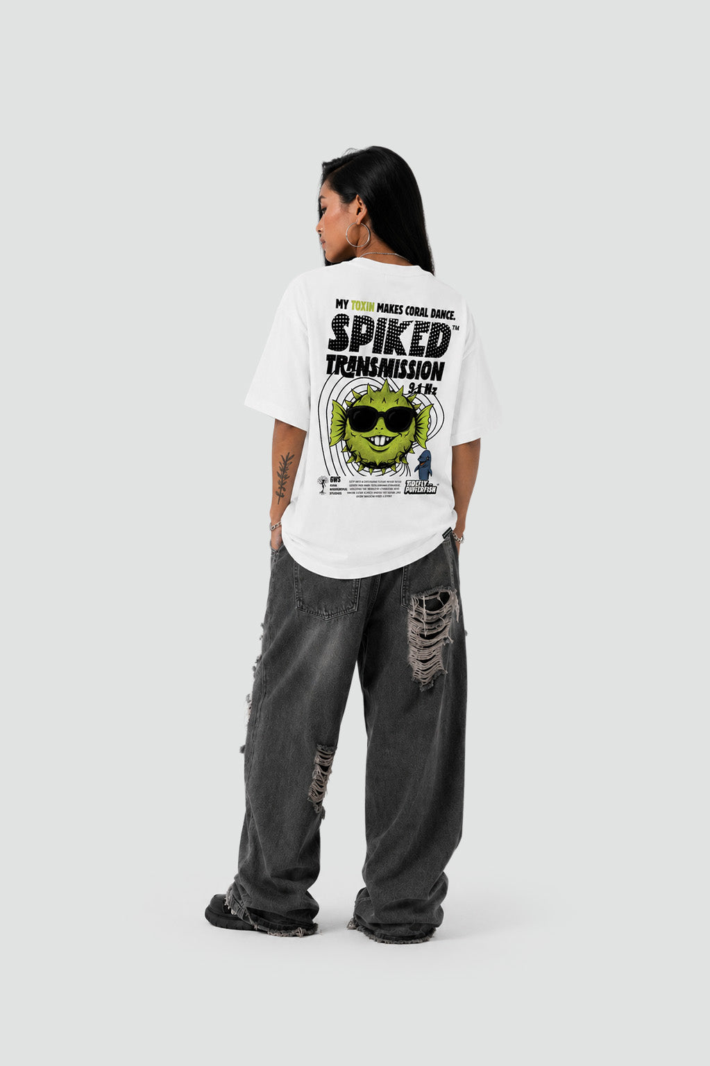 Camiseta Pufferfish Spiked Transmission vista lateral