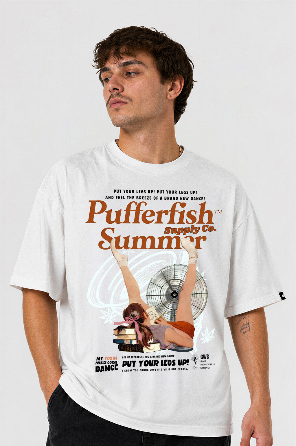 Camiseta Pufferfish Summer estampa frontal streetwear praia